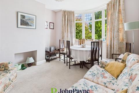 3 bedroom semi-detached house for sale, Baginton Road, Styvechale, Coventry, CV3