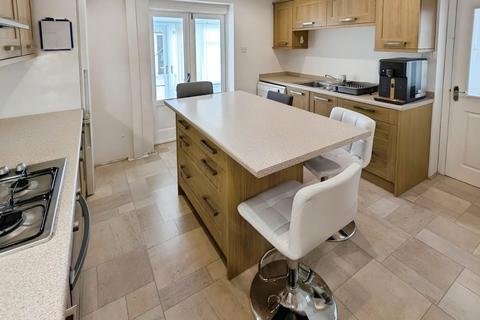 4 Painswick Drive, Yate, Bristol, BS37 4EJ