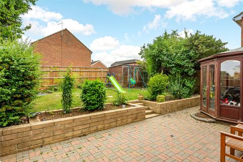 4 bedroom detached house for sale, Kingfisher Road, Buckingham, Buckinghamshire, MK18