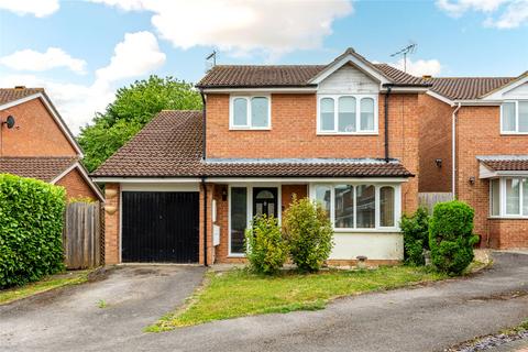 4 bedroom detached house for sale, Kingfisher Road, Buckingham, Buckinghamshire, MK18