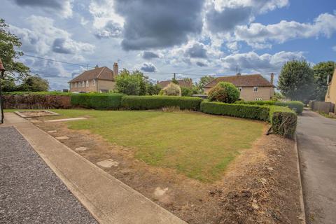 2 bedroom property with land for sale, Winkins Lane, Great Somerford, SN15