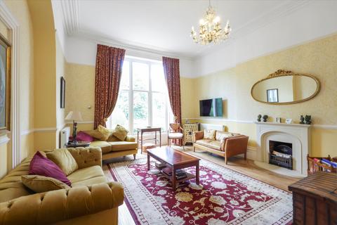 2 bedroom flat for sale, Pittville Circus, Cheltenham, Gloucestershire, GL52