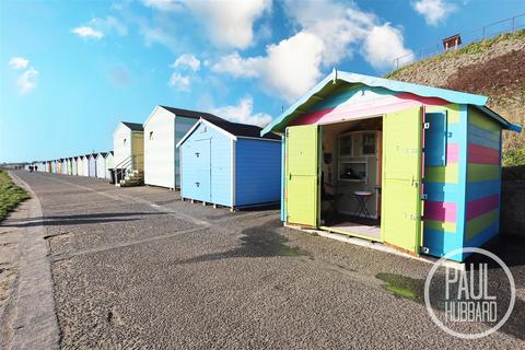 1 bedroom property for sale, Beach Hut, Pakefield, NR33