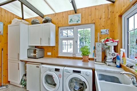 West Wick Bungalow Marshes, Burnham-on-crouch, CM0 8NE