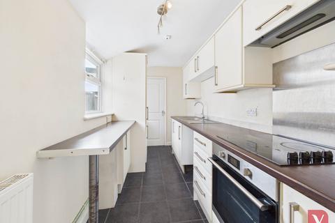 undefined, St. Thomas`s Road, Luton LU2