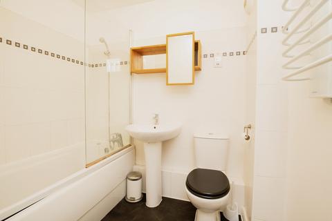 2 bedroom flat to rent, Richards Court, Richards Terrace, Caerdydd, CF24