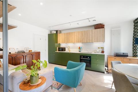 Studio for sale, Cross Lane, London, N8