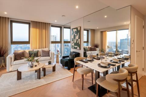 3 bedroom flat for sale, One Thames Quay, Marsh Wall, London, E14