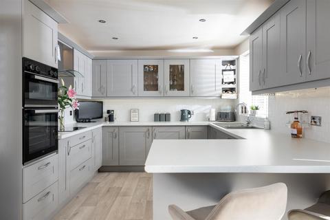 3 bedroom detached house for sale, Bittern Walk, Brierley Hill