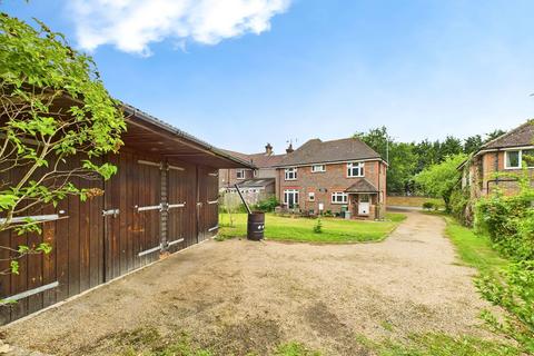 3 bedroom detached house for sale, Parsonage Road, Horsham RH12