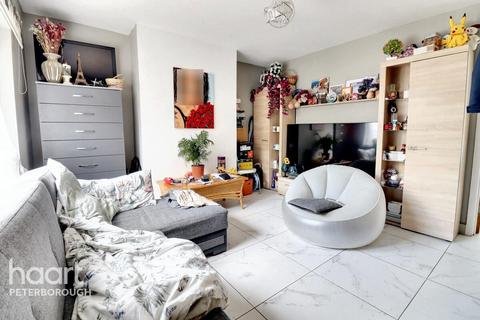 3 bedroom end of terrace house for sale, Kingsley Road, Eastfield