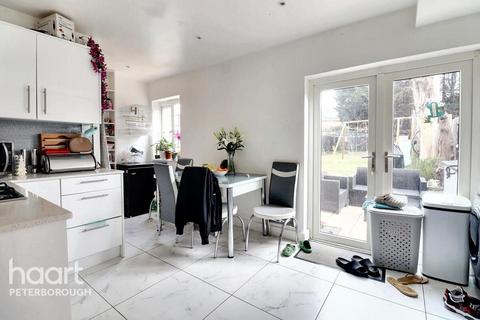 3 bedroom end of terrace house for sale, Kingsley Road, Eastfield