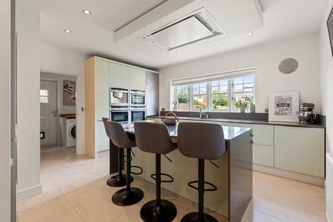 5 bedroom detached house for sale, Orchard Gardens, Hillmorton, Rugby, CV21