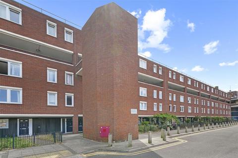 Flat, 74 Tiverton Road, London, N15 6RR