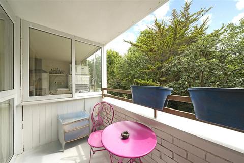 Flat, 74 Tiverton Road, London, N15 6RR