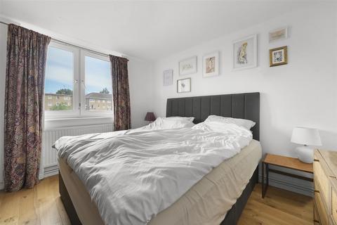 Flat, 74 Tiverton Road, London, N15 6RR