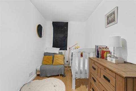 Flat, 74 Tiverton Road, London, N15 6RR