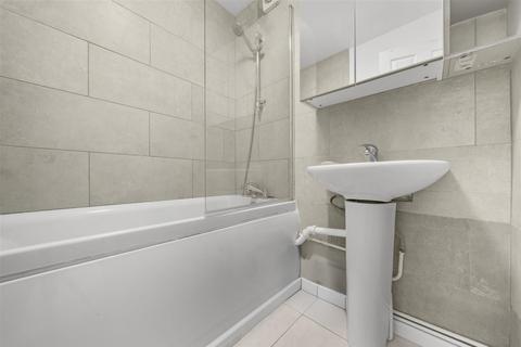 Flat, 74 Tiverton Road, London, N15 6RR
