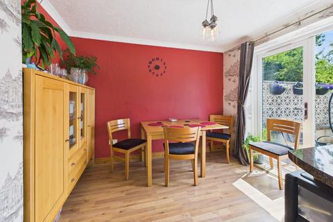 79 Collingham Gardens, Derby, DE22 4FQ
