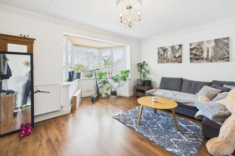 79 Collingham Gardens, Derby, DE22 4FQ