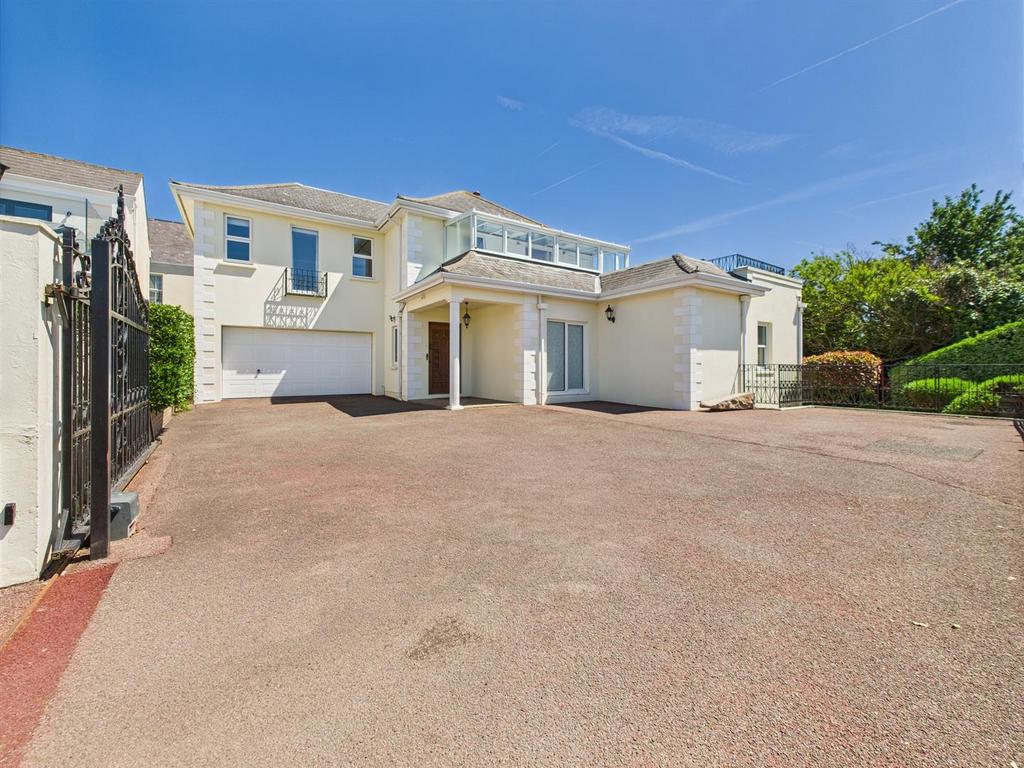 CAM04392 G0-PR0111-STILL001.jpg