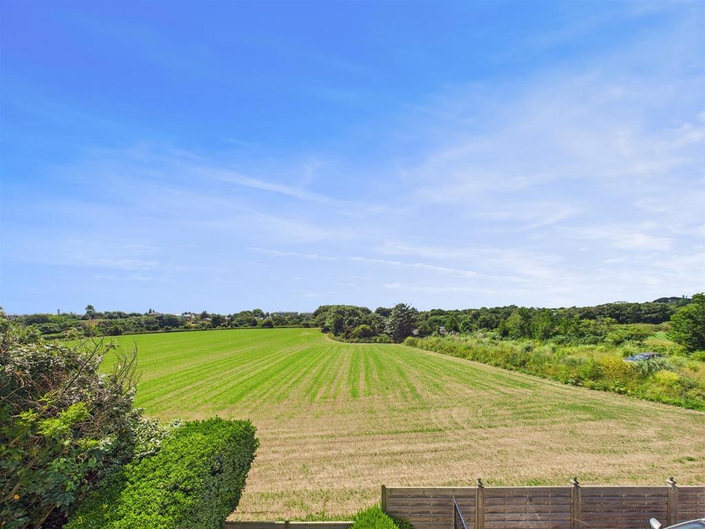 CAM04392 G0-PR0111-STILL029.jpg