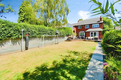 4 bedroom detached house for sale, Broad Street, Syston, LE7