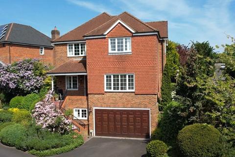 4 bedroom detached house for sale, White House Walk, Farnham, Surrey, GU9