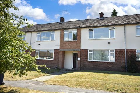 57 Middlefield, Farnham, GU9 8QA