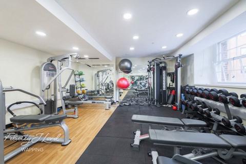 3 bedroom flat for sale, The Highway, LONDON