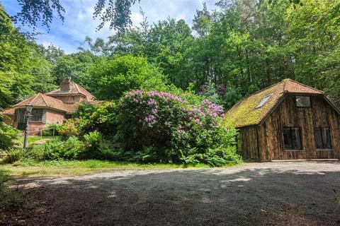 4 bedroom detached house for sale, Gentles Lane, Headley, Hampshire, GU35