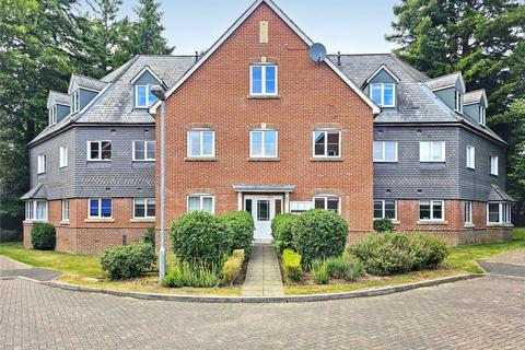 28 Meadowlands Drive, Haslemere, GU27 2FD