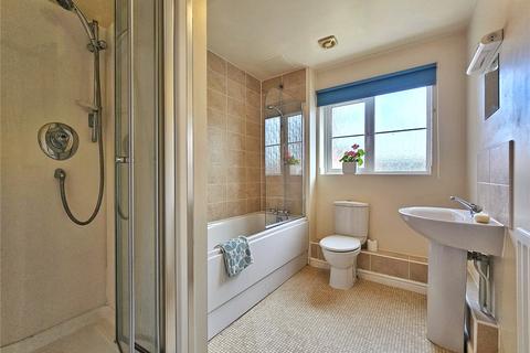28 Meadowlands Drive, Haslemere, GU27 2FD