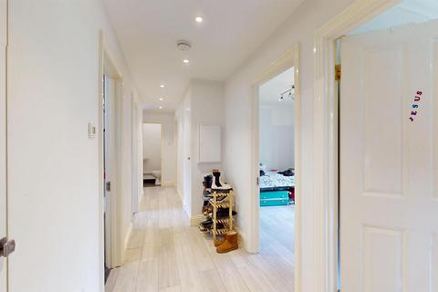 Senior Street, Dartington House, London