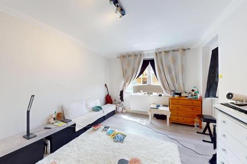3 bedroom apartment for sale, Senior Street, Dartington House, London