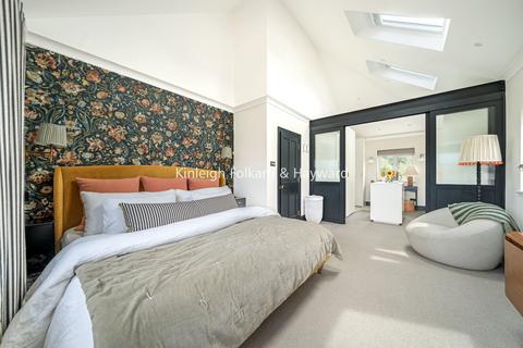 23 Highfield Drive, Bromley, BR2 0RX
