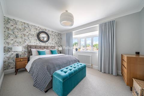 23 Highfield Drive, Bromley, BR2 0RX