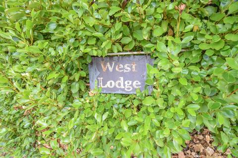 3 bedroom detached bungalow for sale, West Lodge, Contin, Strathpeffer