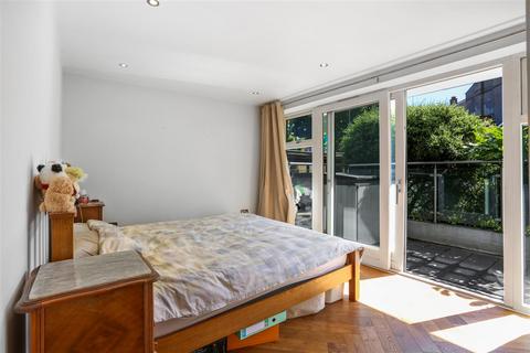 2 bedroom flat for sale, Caledonian Road, London