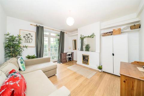 Flat 28, Arrowsmith House Tyers Street, London, SE11 5HA