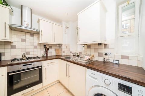 Flat 28, Arrowsmith House Tyers Street, London, SE11 5HA