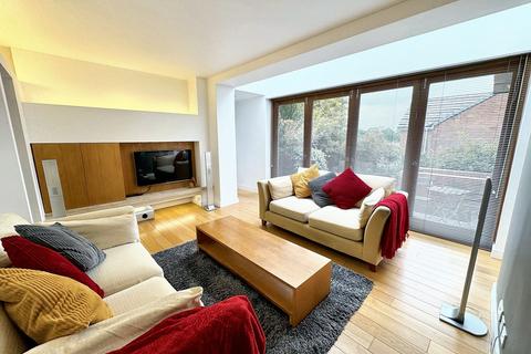 4 bedroom semi-detached house for sale, Simister Lane, Prestwich, M25