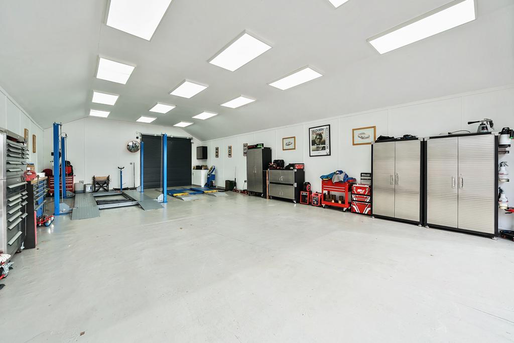 Superior Garage