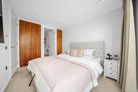 2 bedroom flat for sale, Fairmont Avenue, New Providence Wharf, E14