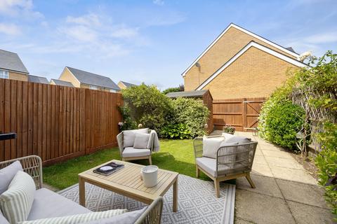 3 bedroom terraced house for sale, Olive Close, Horsham, RH12