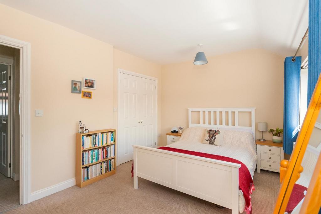 0 S4 RAV - Bedroom B.jpg