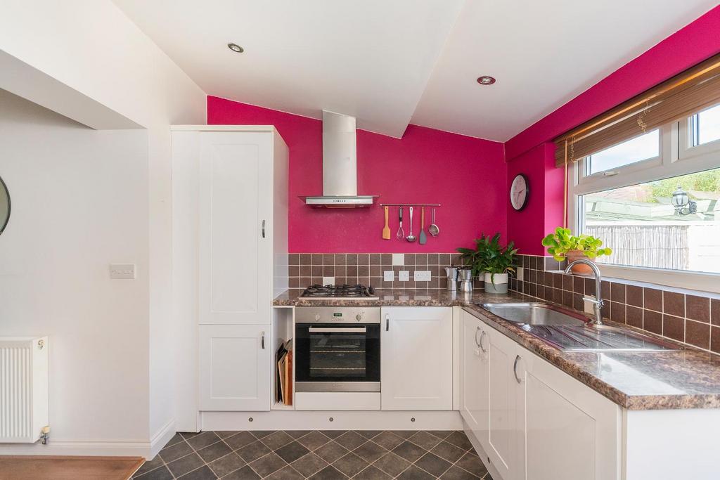 0 S4 RAV - Kitchen C.jpg