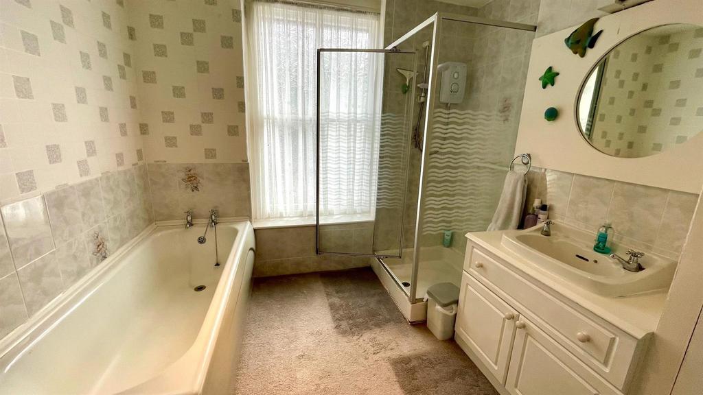 3 piece bathroom