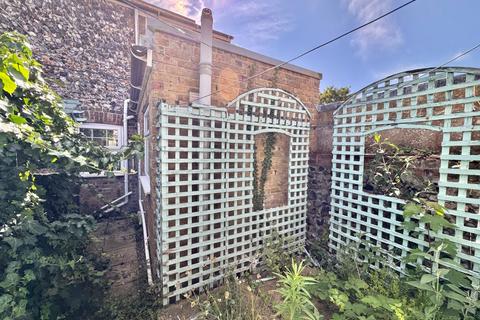 2 bedroom end of terrace house to rent, Alma Cottages, Birchington, Kent, CT7