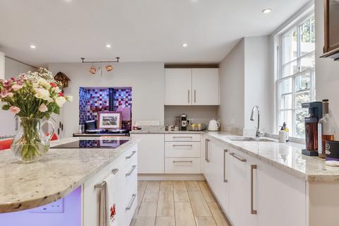 10 Beaufort West, Bath, BA1 6QB